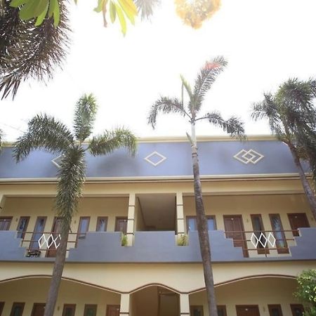 Reddoorz Plus @ Karet Pedurenan 3 Jacarta Exterior foto
